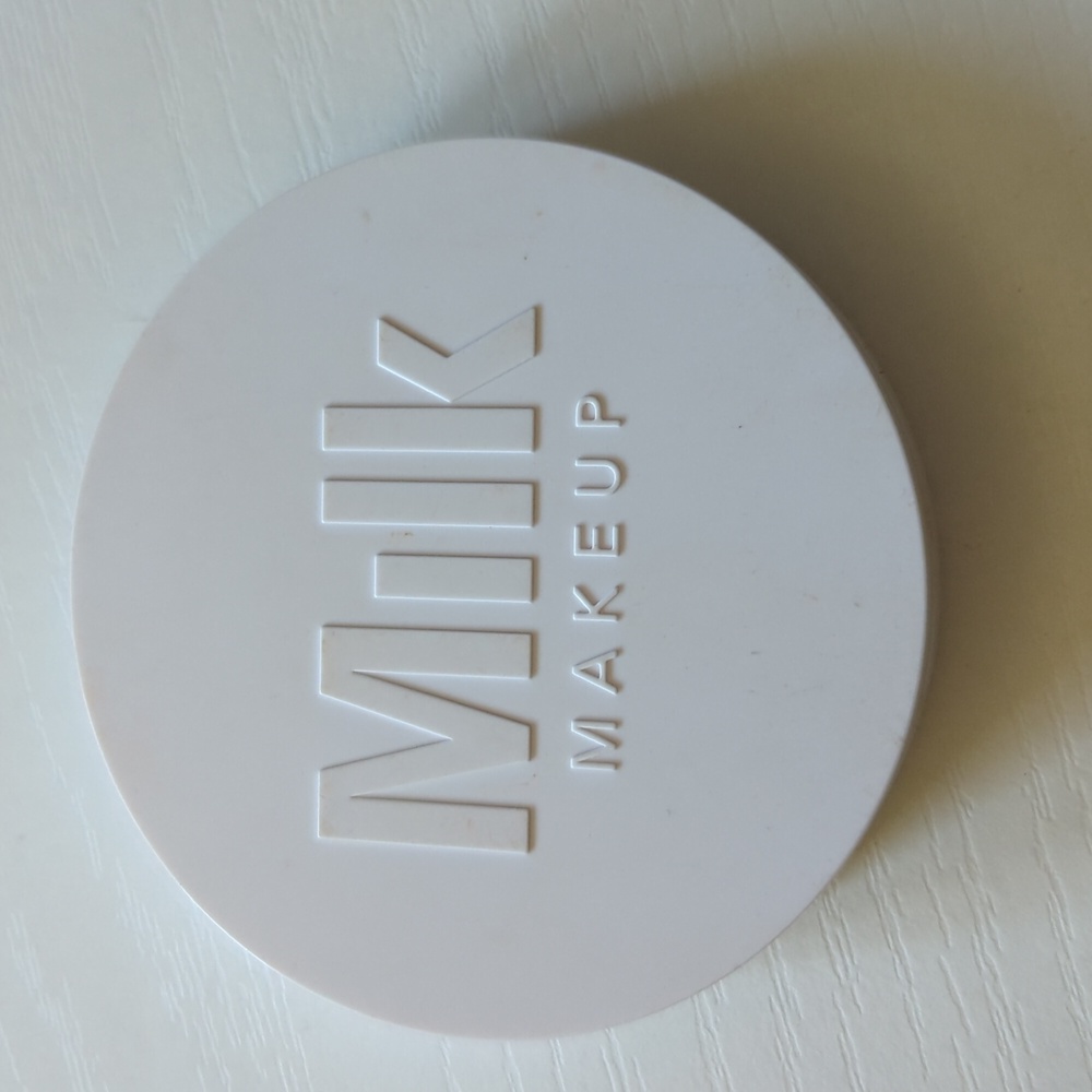 Milk Makeup White Compact Highlighter